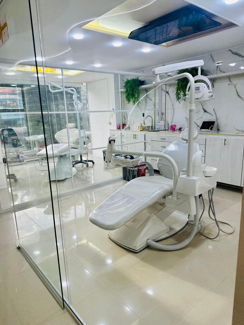 Unidad dental moderna en el consultorio